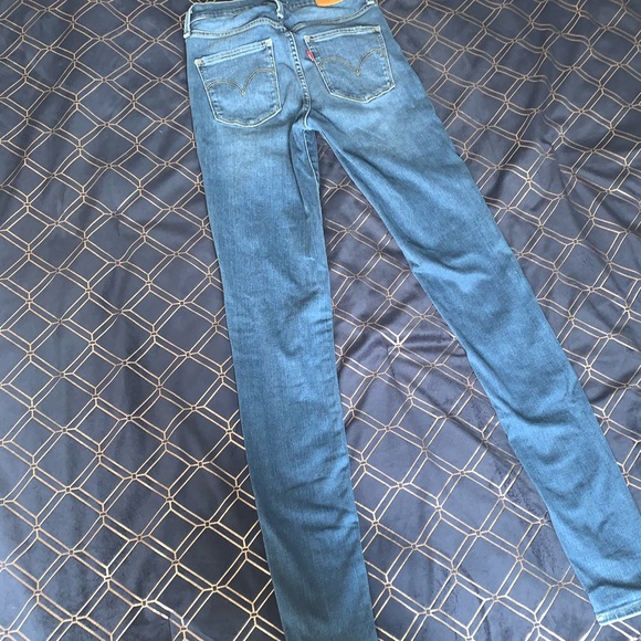 LEVI’S - Picture 3 of 9